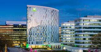 Holiday Inn Hamburg - City Nord - Hăm-buốc - Toà nhà