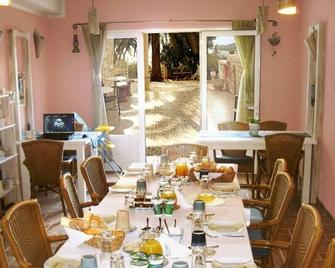 Room in Trogir with Seaview, Air condition, WIFI, Washing machine (4655-5) - Trogir - Dining room