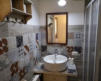 Casa degli Ulivi - Ragalna - Bathroom