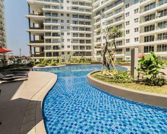 Comfy 2Br Apartment At Gateway Pasteur Near Pasteur Exit Toll - Bandung - Basen