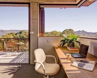 The Hill House Hinterland Haven - Myocum - Balkon