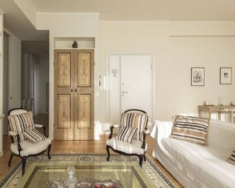 Casa Gramsci luxury apartment - Pesaro - Living room