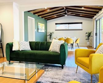 Luxury Executive home in Bay Area close to Apple/Shopping - San Jose - Huiskamer