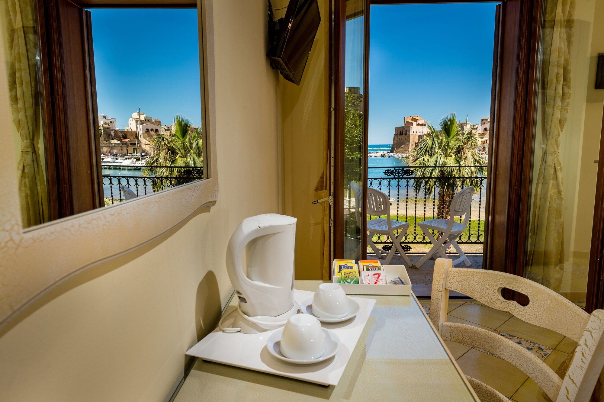 هوتل كالا مارينا