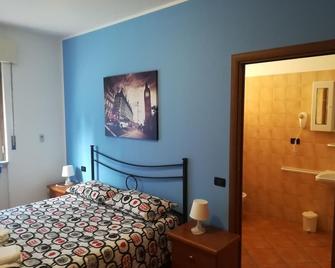 B&B Ciampino - Ciampino - Habitación