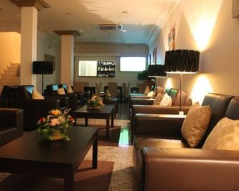 Hotel Imperio - ביסאו - טרקלין