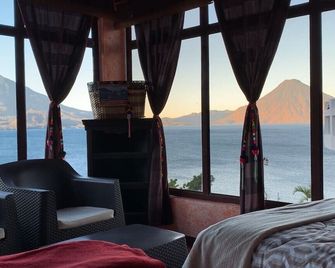 Hanna Suites - Panajachel