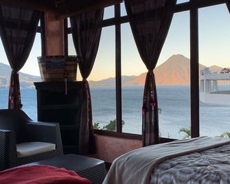 Hanna Suites - Panajachel