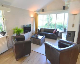 Holiday Home in Haaksbergen by Lake - Haaksbergen