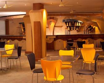 Nila Palace - Kollam - Bar
