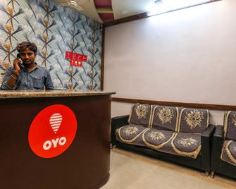 Hotel O satya lodge - Warangal - Front desk