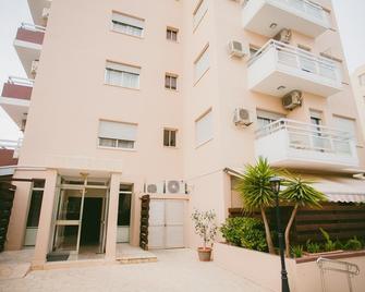 Vegas Hotel - Apartments - Limassol - Edificio