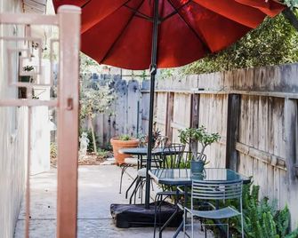Cozy Apt-Sequoia Parks Coast Wineries Sk - Visalia - Pátio