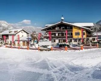 Noichl's Hotel Garni - St. Johann in Tirol