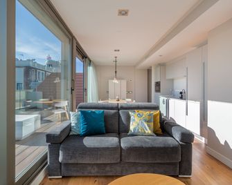 Gran View Apartments - Madrid - Living room