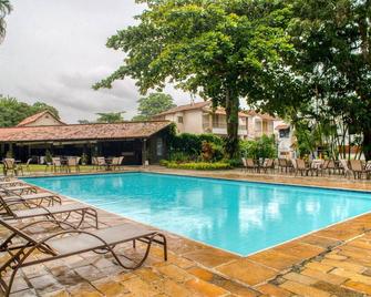 Mara Palace Hotel - Vassouras - Pool