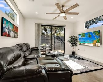 Gorgeous 3BR/3BA in the Heart of South Congress - Austin - Sala de estar