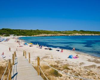 Apartamentos Posidonia - Es Mercadal - Playa