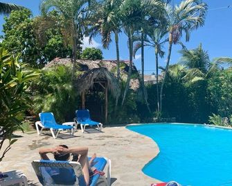Cabarete Vacation Villa- At Encuentro Beach, Cabarete, Dr, 1 And 2 Bedroom Apts. - Cabarete - Pool