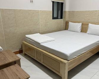 Tam An Hotel - Phan Rang - Bedroom