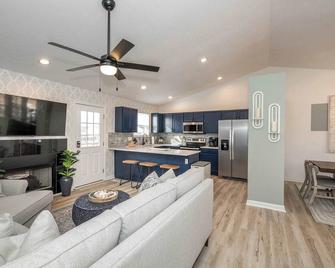 Walton Arkside Oasis - Walton - Living room