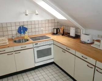 Ferienwohnung 'am Park' - Rabenkirchen-Faulück - Cocina