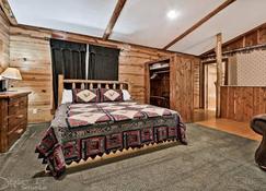 Cabin in the woods WIFI, 1 story - Eureka Springs - Kamar Tidur
