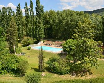 Logis Hôtels Le Saint Marc - Mollans-sur-Ouvèze - Piscina