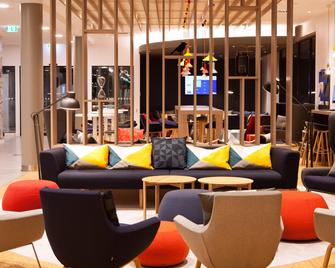 Holiday Inn Express Offenburg By IHG - Offenburg - Lounge