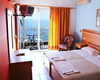 Hotel Themis - Kateríni - Bedroom