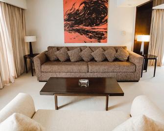 Sheraton Salta Hotel - Salta - Living room