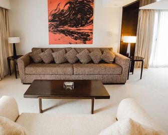 Sheraton Salta Hotel - Salta - Pokój dzienny