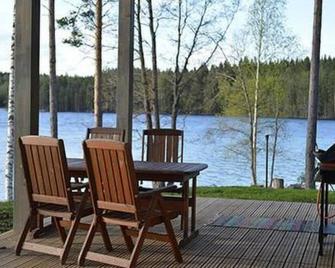 Holiday Home Niemelä by Interhome - Kosula - Patio