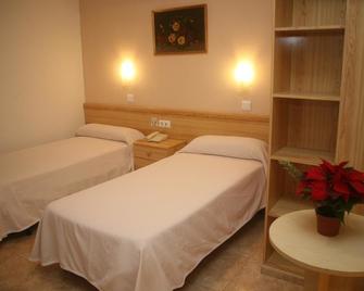 Hostal El Altet - L'Altet - Camera da letto