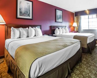 Quality Inn and Suites Minden - Minden - Bedroom