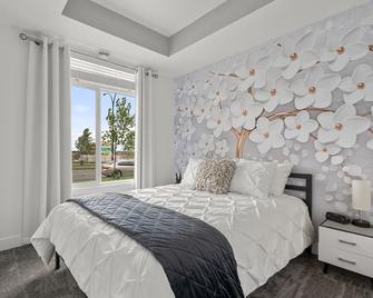 New cozy modern condo - Calgary - Bedroom