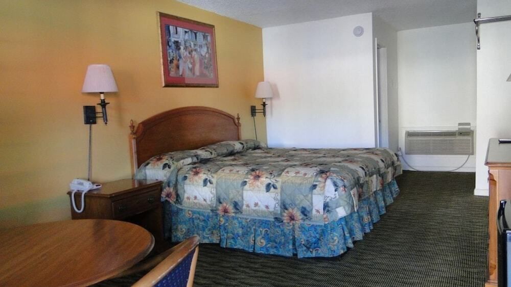 Deluxe Inn Austin - אוסטין - חדר שינה