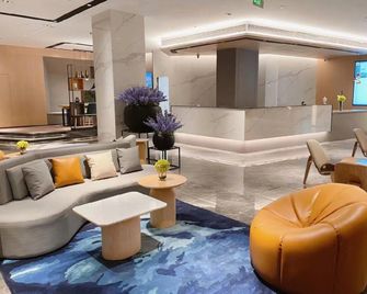 Home Inn Style Zhenjiang Suning Plaza Yong'an Road Food Street - Zhenjiang - Area lounge