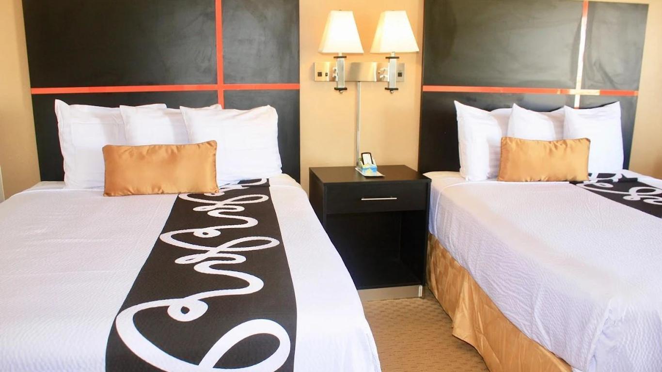Chaparral Motor Inn