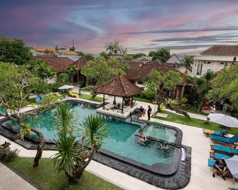 Sinar Bali Hotel - Kuta - Basen