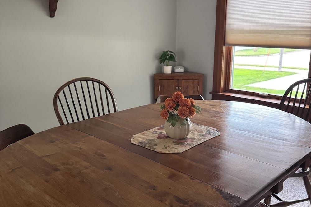 Spacious 5-bedroom house in charming Perry