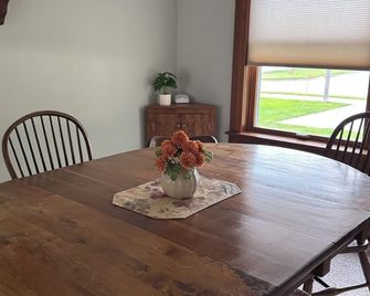 Spacious 5-bedroom house in charming Perry - Perry - Comedor
