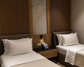 Lord Hotel Tirana - Tirana