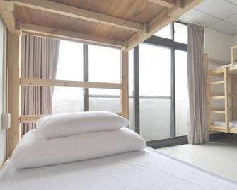 Sun Moon Lake Onelife Hostel - Yuchi Township - Bedroom