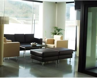 Complejo 24H - Monesterio