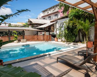 Ibis Styles Cayenne Centre Amazonia - Cayenne - Zwembad