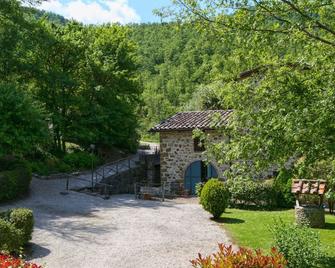Holiday house overlooking lake near Tuscany - Lisciano Niccone - Outdoors view