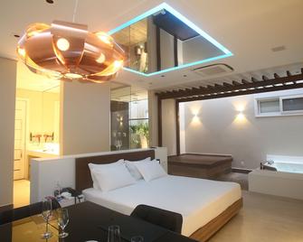 Zaya Motel Premium - Florianopolis - Bedroom