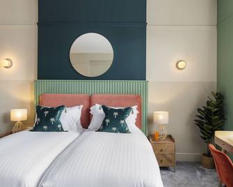 Clifton House I Free Private Parking - Bristol - Soverom