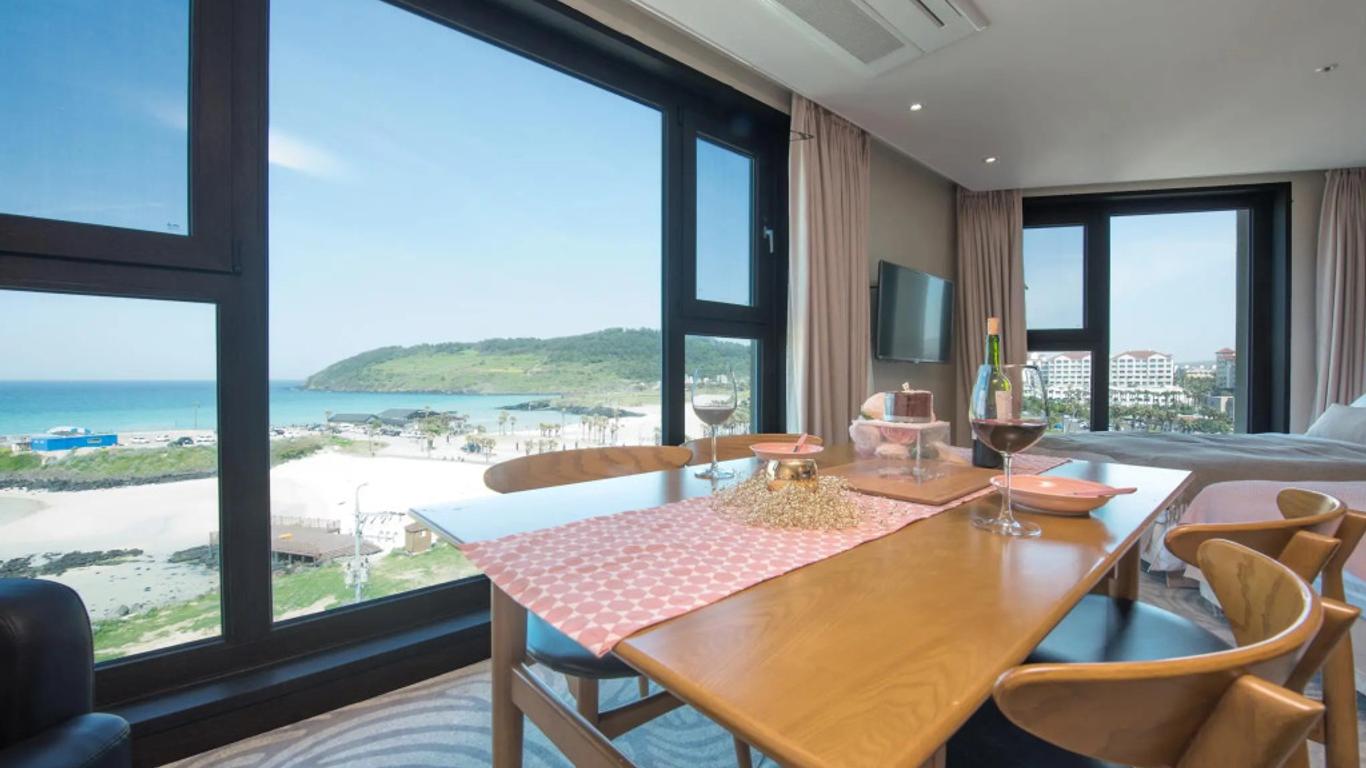 Ebenezer Hotel